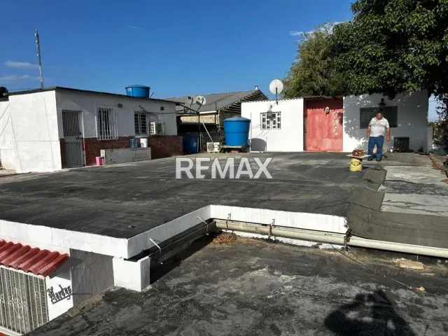 Amplia casa de 4 hab. con local comercial y 450 m² en alquiler, Puerta Maraven - Foto 7