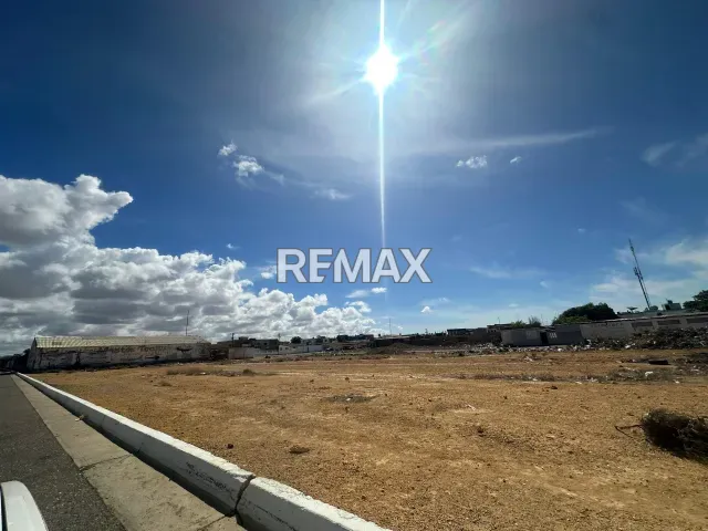 Amplio terreno de 3.500 m² en alquiler, cerca de Refinería Cardón, Falcón - Foto 4