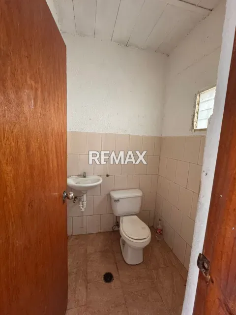 Local comercial de 35 m² en alquiler, excelente ubicación en Edificio Girardot - Foto 2