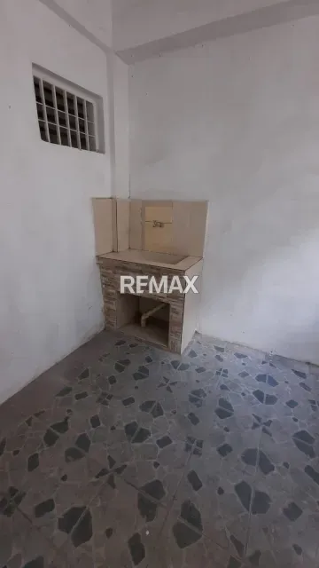 Local comercial de 45 m² en alquiler, con baño y excelente ubicación en Punto Fijo - Foto 6