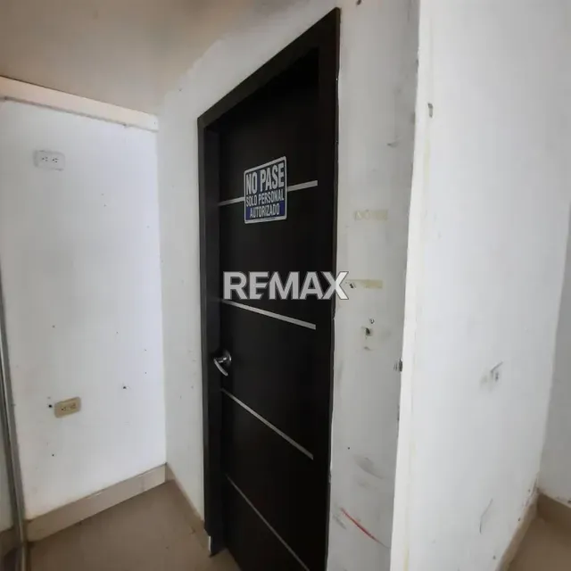 Local comercial de 82 m² en alquiler, excelente ubicación en Carirubana - Foto 5
