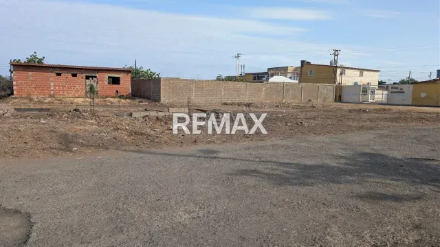 Terreno en venta de 307 m² en Casacoima II, excelente ubicación cerca de servicios - Foto 2