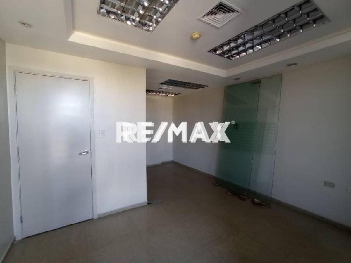 Local comercial de 54 m² en venta con aire acondicionado en Avenida Girardot, Punto Fijo - Foto 2