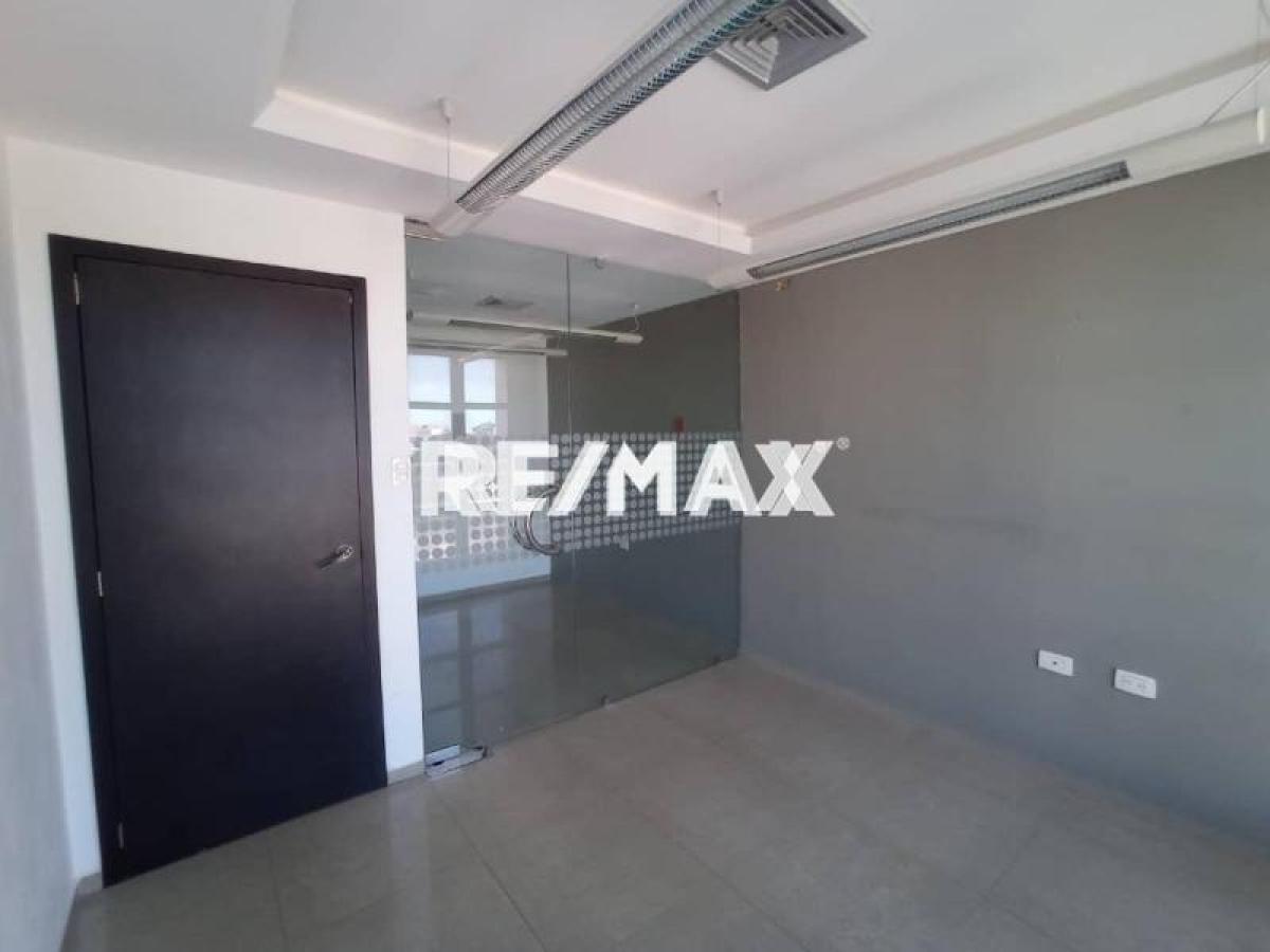 Local comercial de 54 m² en venta con aire acondicionado en Avenida Girardot, Punto Fijo - Foto 4