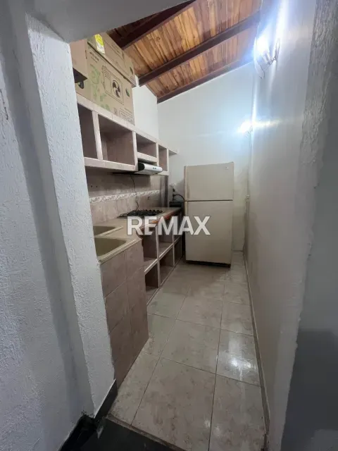 Acogedor TownHouse de 56 m² en alquiler con estacionamiento en Urb. Campo Claro - Foto 3