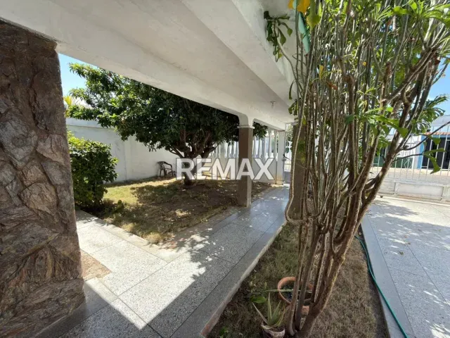 Casa de 3 habitaciones y 3 baños en venta, 200 m² en Avenida 10, Maraven - Foto 3