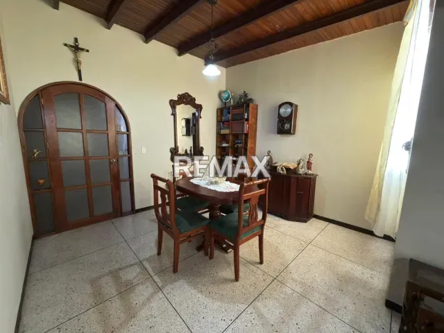 Casa de 3 habitaciones y 3 baños en venta, 200 m² en Avenida 10, Maraven - Foto 6