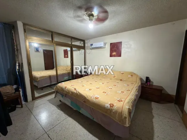 Casa de 3 habitaciones y 3 baños en venta, 200 m² en Avenida 10, Maraven - Foto 18