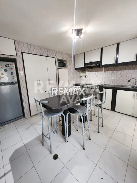 Casa de 4 hab. con anexo y amplio patio en venta, Urb. España Puerta Maraven - Foto 8