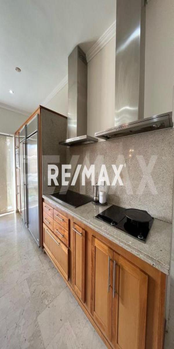 Espectacular TownHouse de 5 hab. con piscina y gimnasio en venta, Santa Fe - Foto 4