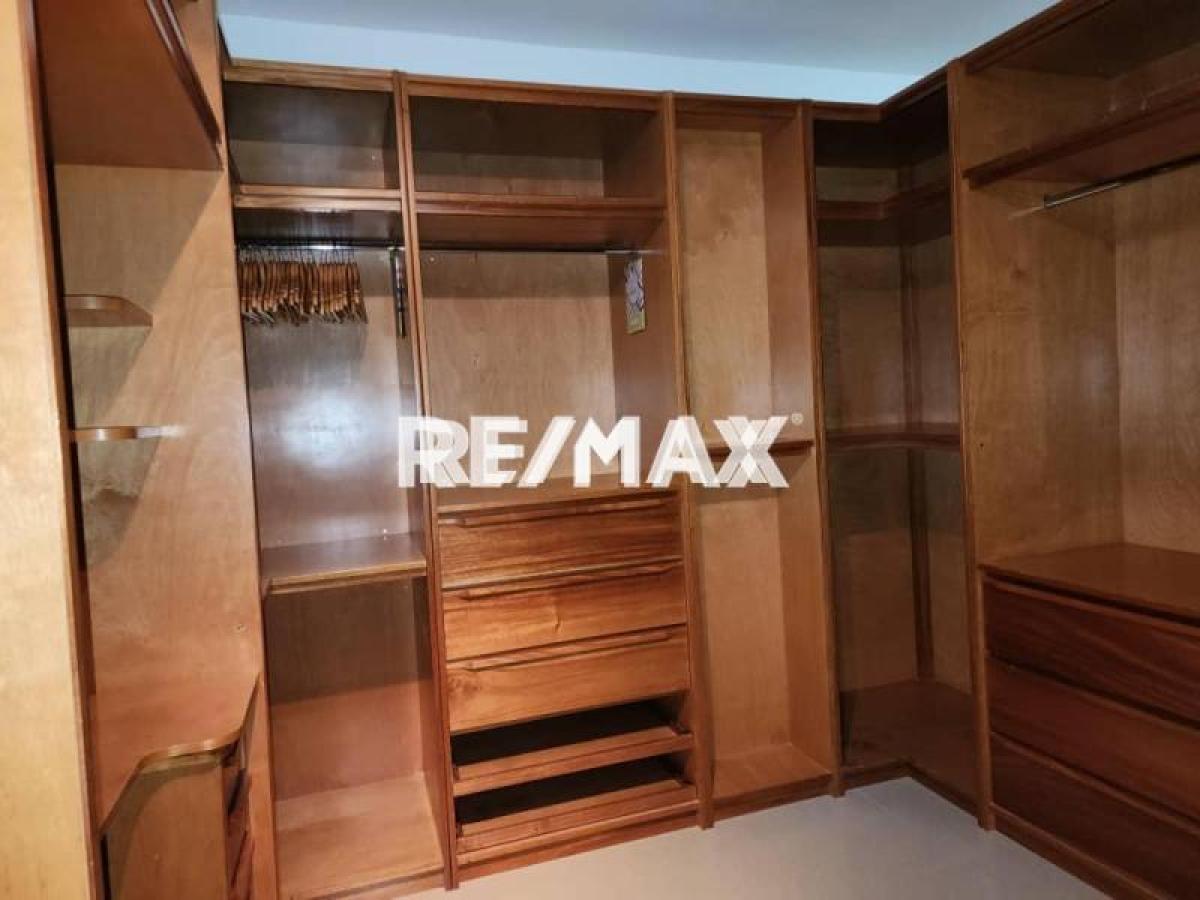 Espectacular TownHouse de 6 hab. y 7 baños en venta, Urb. Las Virtudes, 514 m² - Foto 4
