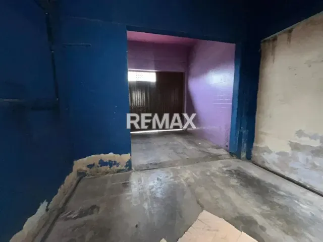 Edificio en venta de 400 m² con 11 hab. y potencial comercial en Punto Fijo - Foto 4