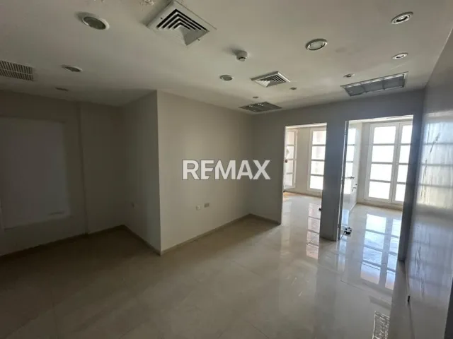 Local comercial de 54 m² en alquiler en avenida Girardot, Santa Irene, ideal oficina - Foto 1