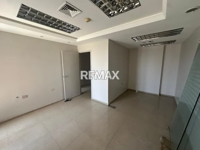 Local comercial de 54 m² en alquiler en avenida Girardot, Santa Irene, ideal oficina - Foto 3