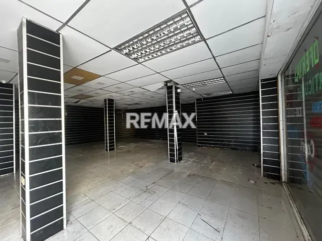 Amplio local comercial de 380 m² en venta, centro de Punto Fijo, alto tráfico - Foto 5