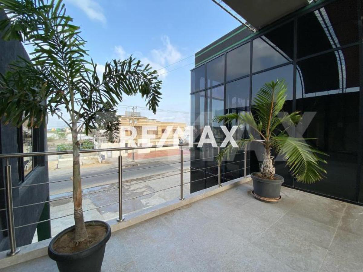 Edificio comercial en venta de 994 m² con 10 locales en La Puerta Maraven - Foto 4