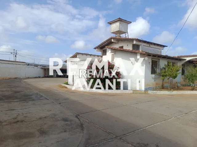 En Venta Casa o TownHouse Santa Irene, Punto Fijo, Carirubana, Falcón, VEN - Foto 3