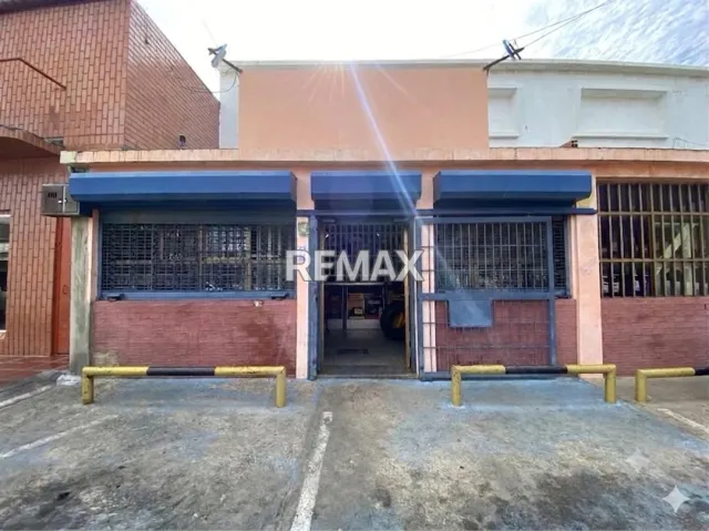 En Venta Local Comercial PUERTA MARAVEN, Punto Fijo, Carirubana, Falcón, VEN - Foto 1