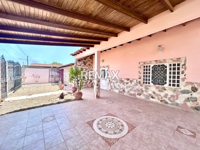 En Venta Casa o TownHouse San Rafael, Los Taques, Falcón, VEN - Foto 2