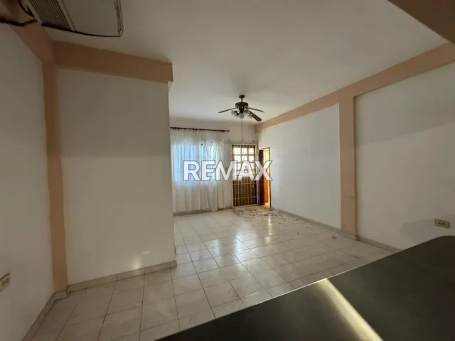 En Venta Edificio Calle Garces, Centro, Punto Fijo, Carirubana, Falcón, 4102, VEN, Punto Fijo, Carirubana, Falcón, VEN - Foto 9
