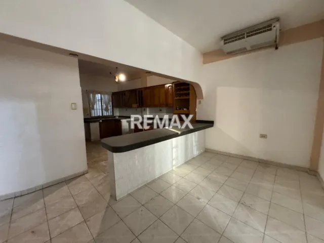 En Venta Edificio Calle Garces, Centro, Punto Fijo, Carirubana, Falcón, 4102, VEN, Punto Fijo, Carirubana, Falcón, VEN - Foto 13