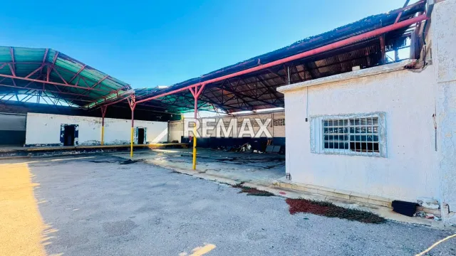 En Venta Local Industrial y Galpón Centro, Punto Fijo, Carirubana, Falcón, VEN - Foto 3
