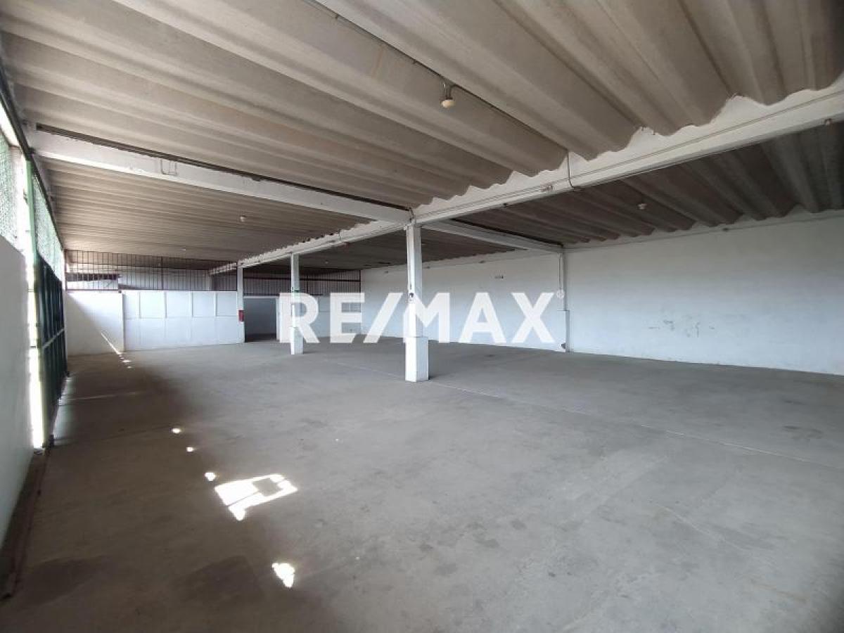 En Venta Local Industrial y Galpón Av. Jacinto Lara, Punto Fijo, Carirubana, Falcón, VEN - Foto 4