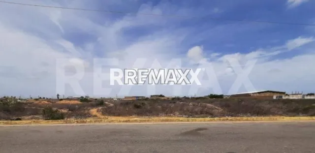 En Venta Terreno y Parcela Las Adjuntas, Punto Fijo, Carirubana, Falcón, VEN - Foto 2