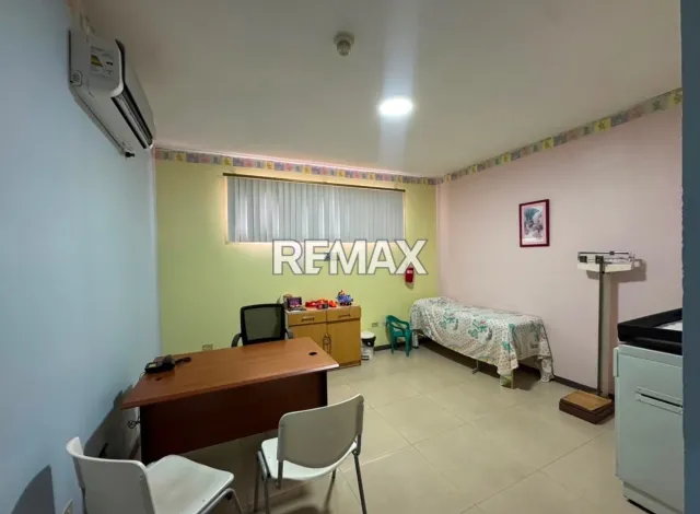 En Venta Edificio Centro, Punto Fijo, Carirubana, Falcón, VEN - Foto 4