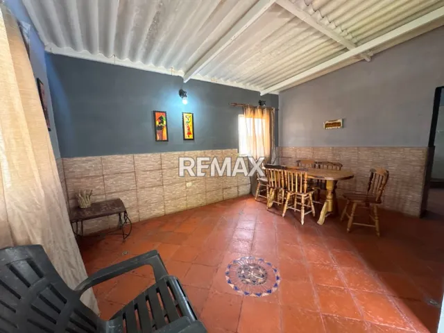 En Venta Casa o TownHouse calle el estadio de frente al estadio parroquia adicora, Adícora, Falcón, VEN - Foto 1