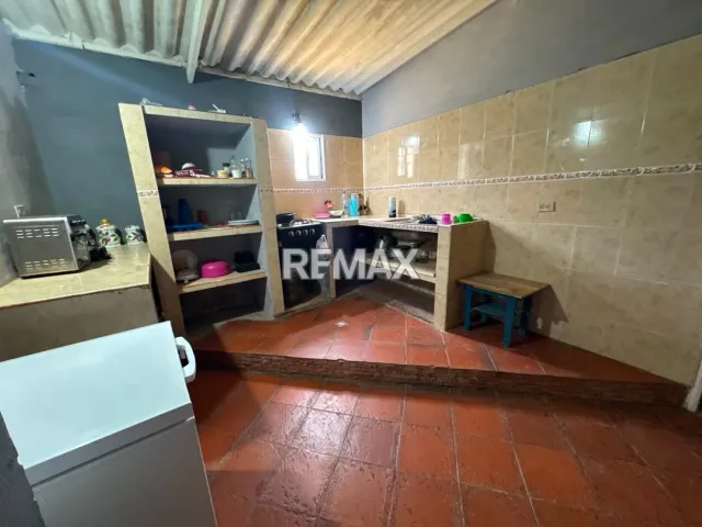 En Venta Casa o TownHouse calle el estadio de frente al estadio parroquia adicora, Adícora, Falcón, VEN - Foto 7