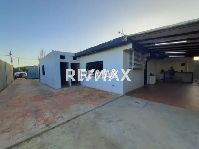En Venta Local Industrial y Galpón El Cardón., Punto Fijo, Carirubana, Falcón, VEN - Foto 2