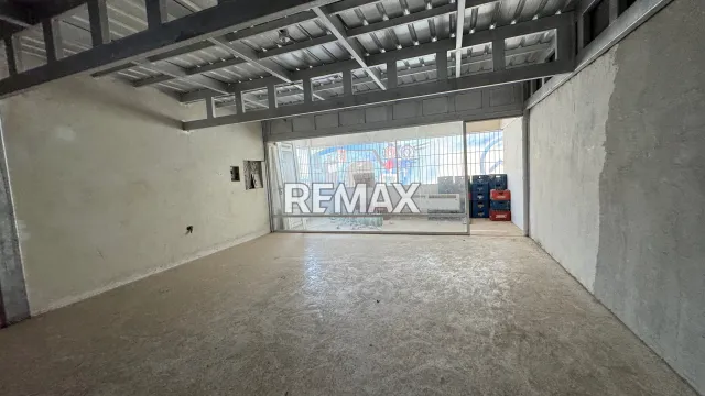 En Venta Local Comercial avenida bolivar entre calle democracia y primero de mayo, Punto Fijo, Carirubana, Falcón, VEN - Foto 1