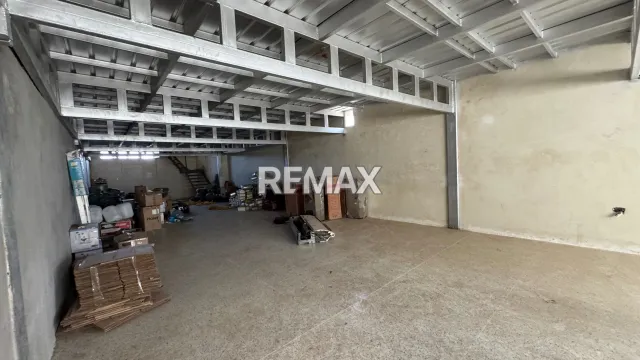 En Venta Local Comercial avenida bolivar entre calle democracia y primero de mayo, Punto Fijo, Carirubana, Falcón, VEN - Foto 3