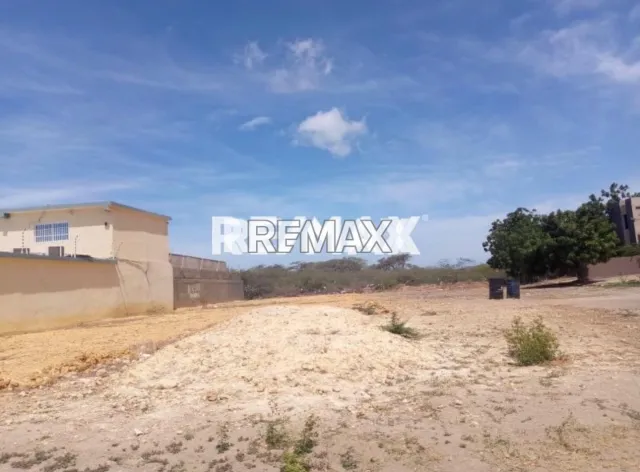 En Venta Terreno y Parcela Avenida Hipólito guanadito, Guanadito, Los Taques, Falcón, VEN - Foto 1