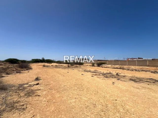 En Venta Terreno y Parcela Puerta Maraven, Urb, La Floresta, Punto Fijo, Carirubana, Falcón, VEN - Foto 2