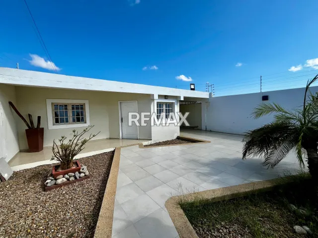 En Venta Casa o TownHouse Casacoima, Punto Fijo, Carirubana, Falcón, VEN - Foto 10