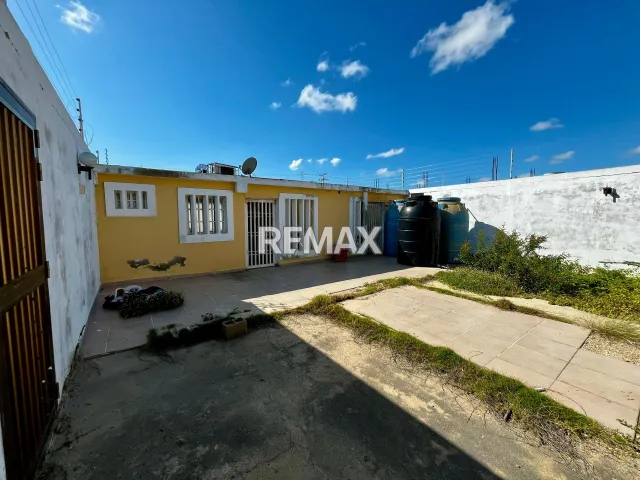 En Venta Casa o TownHouse Casacoima, Punto Fijo, Carirubana, Falcón, VEN - Foto 13