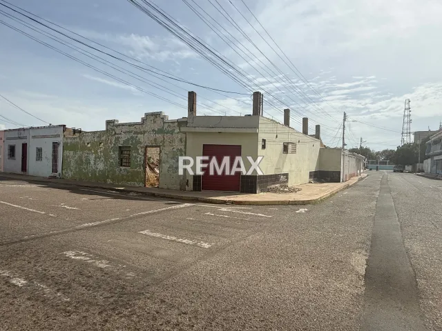 En Venta Local Comercial Centro, Punto Fijo, Carirubana, Falcón, VEN - Foto 2