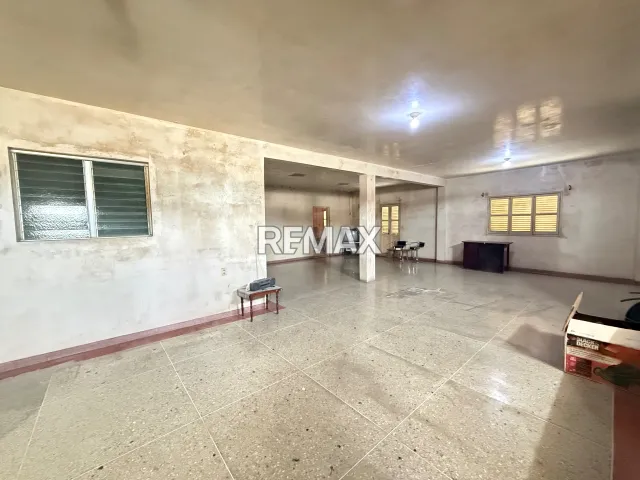 En Venta Edificio Centro, Punto Fijo, Carirubana, Falcón, VEN - Foto 4