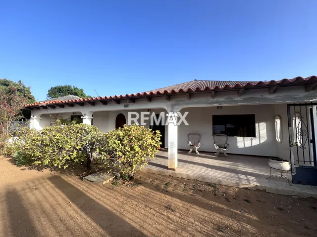 En Venta Casa o TownHouse Comunidad Cardon, Cine Comunidad Cardon, Cardón, Carirubana, Falcón, VEN - Foto 1