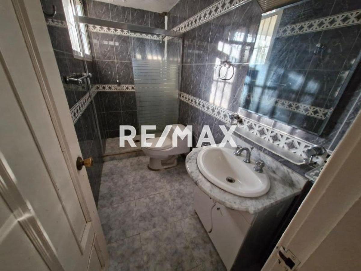 En Venta Casa o TownHouse Avenida Ollarvides, Sector Puerta Maraven., Punto Fijo, Carirubana, Falcón, VEN - Foto 12