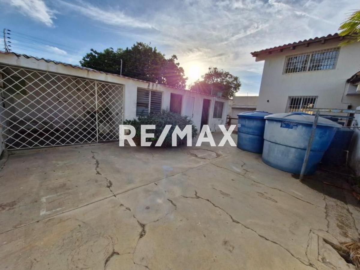En Venta Casa o TownHouse Avenida Ollarvides, Sector Puerta Maraven., Punto Fijo, Carirubana, Falcón, VEN - Foto 14