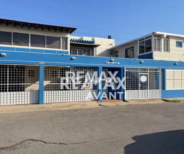 En Venta Casa o TownHouse Santa Fe, Punto Fijo, Carirubana, Falcón, VEN - Foto 1