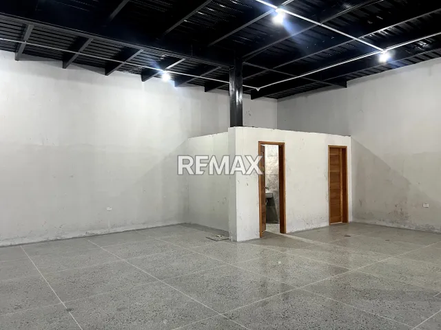 En Alquiler Local Comercial calle comercio de caja de agua, Punto Fijo, Carirubana, Falcón, VEN - Foto 4