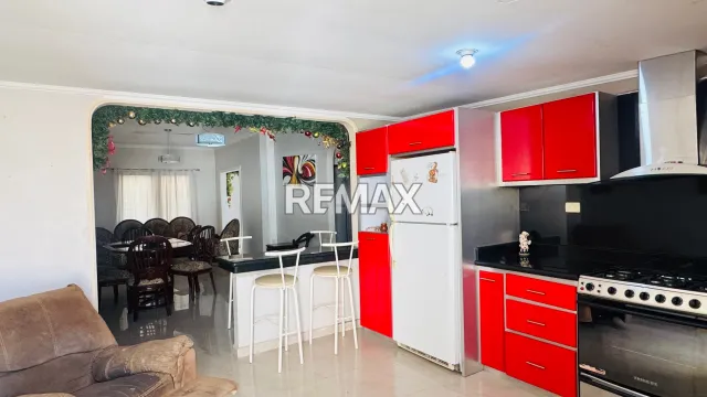 En Venta Casa o TownHouse calle 11 de la comunidad Cardon, Cine Comunidad Cardon, Cardón, Carirubana, Falcón, VEN - Foto 1