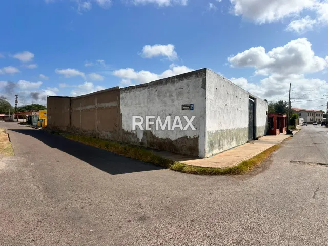 En Venta Local Industrial y Galpón Caja de Agua, Punto Fijo, Carirubana, Falcón, VEN - Foto 8