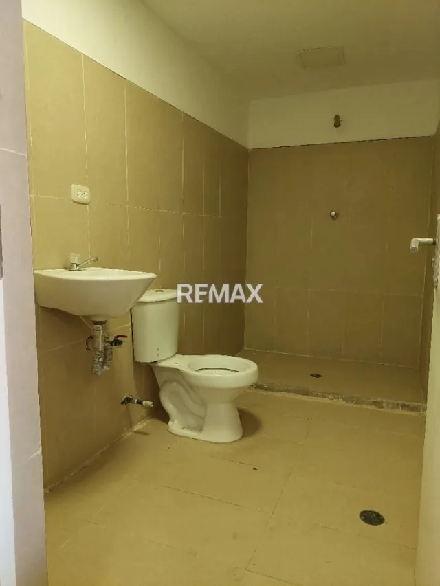En Venta Local Comercial Urb. Antiguo Aeropuerto, Punto Fijo, Carirubana, Falcón, VEN - Foto 8