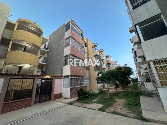 Apartamento En Alquiler, Balcones II, Municipio Carirubana, Estado Falcon - Foto 1