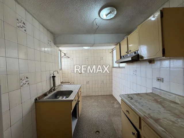 Apartamento en Venta 3er Piso, Urb Jorge Hernandez, Banco Obrero, Municipio Carirubana, Estado Falcon - Foto 3
